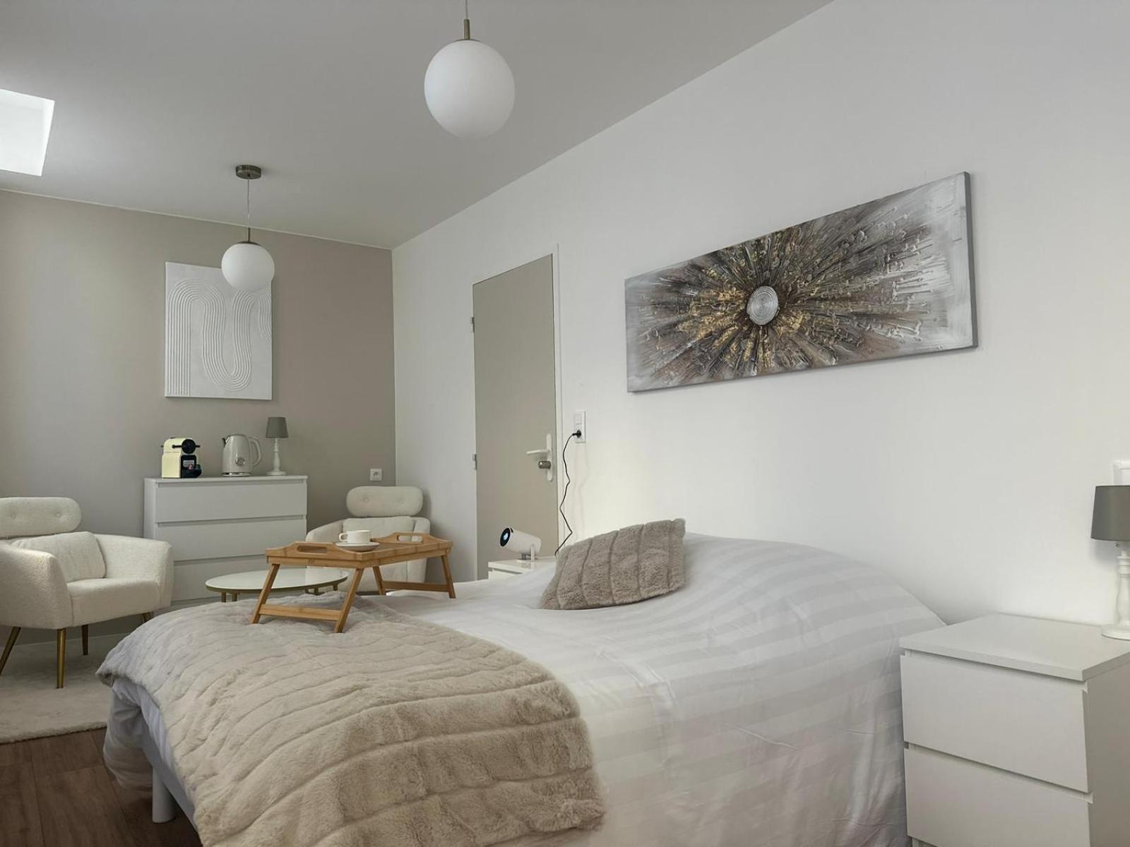 Maison Des Ambans Chambres D'Hotes Hypercentre 200M De La Gare Et Petit Dejeuner Inclus أجان المظهر الخارجي الصورة