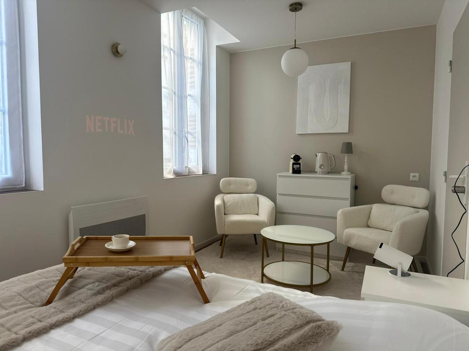 Maison Des Ambans Chambres D'Hotes Hypercentre 200M De La Gare Et Petit Dejeuner Inclus أجان المظهر الخارجي الصورة