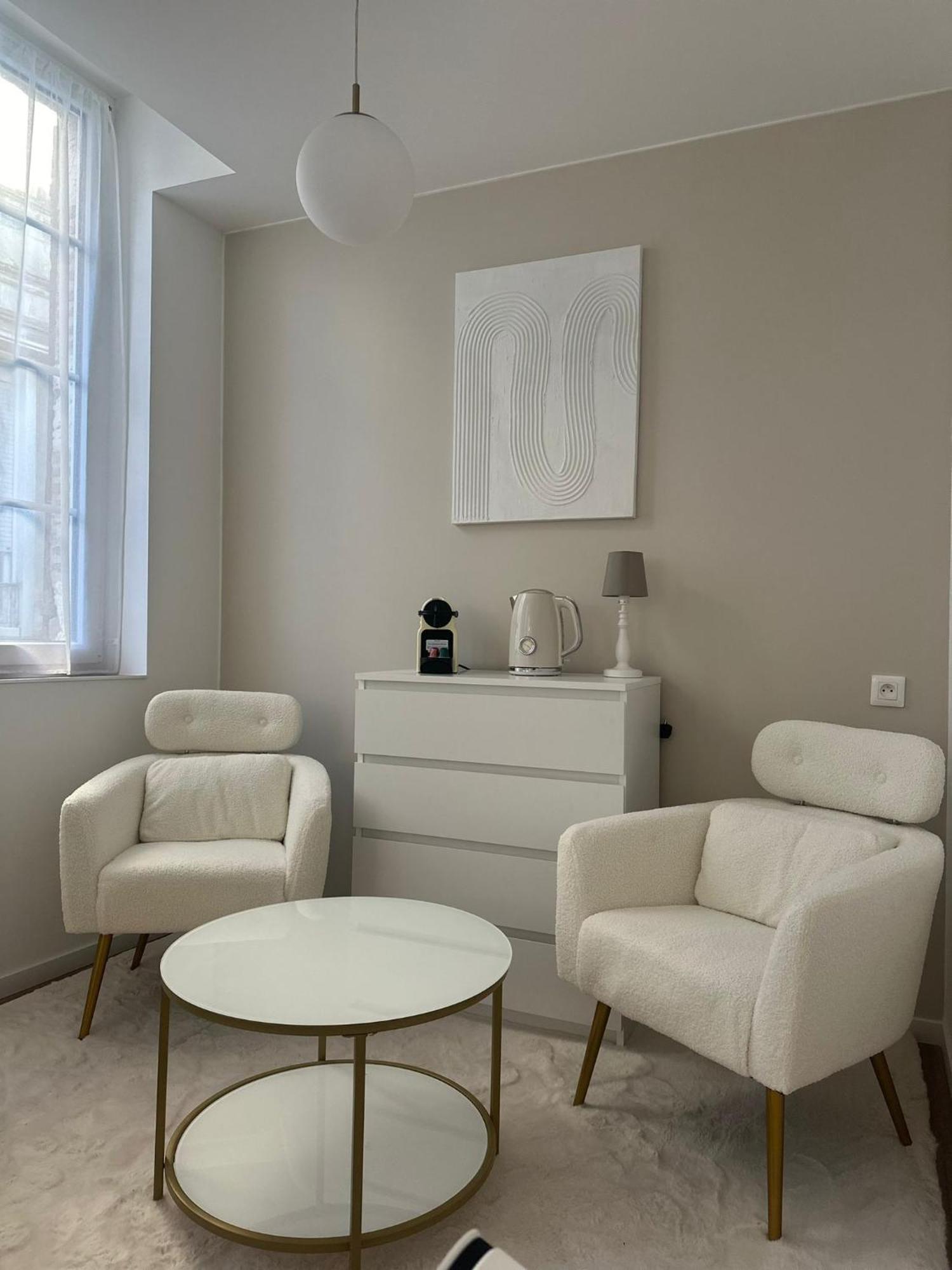 Maison Des Ambans Chambres D'Hotes Hypercentre 200M De La Gare Et Petit Dejeuner Inclus أجان المظهر الخارجي الصورة